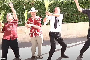 Shakin' the Lulav